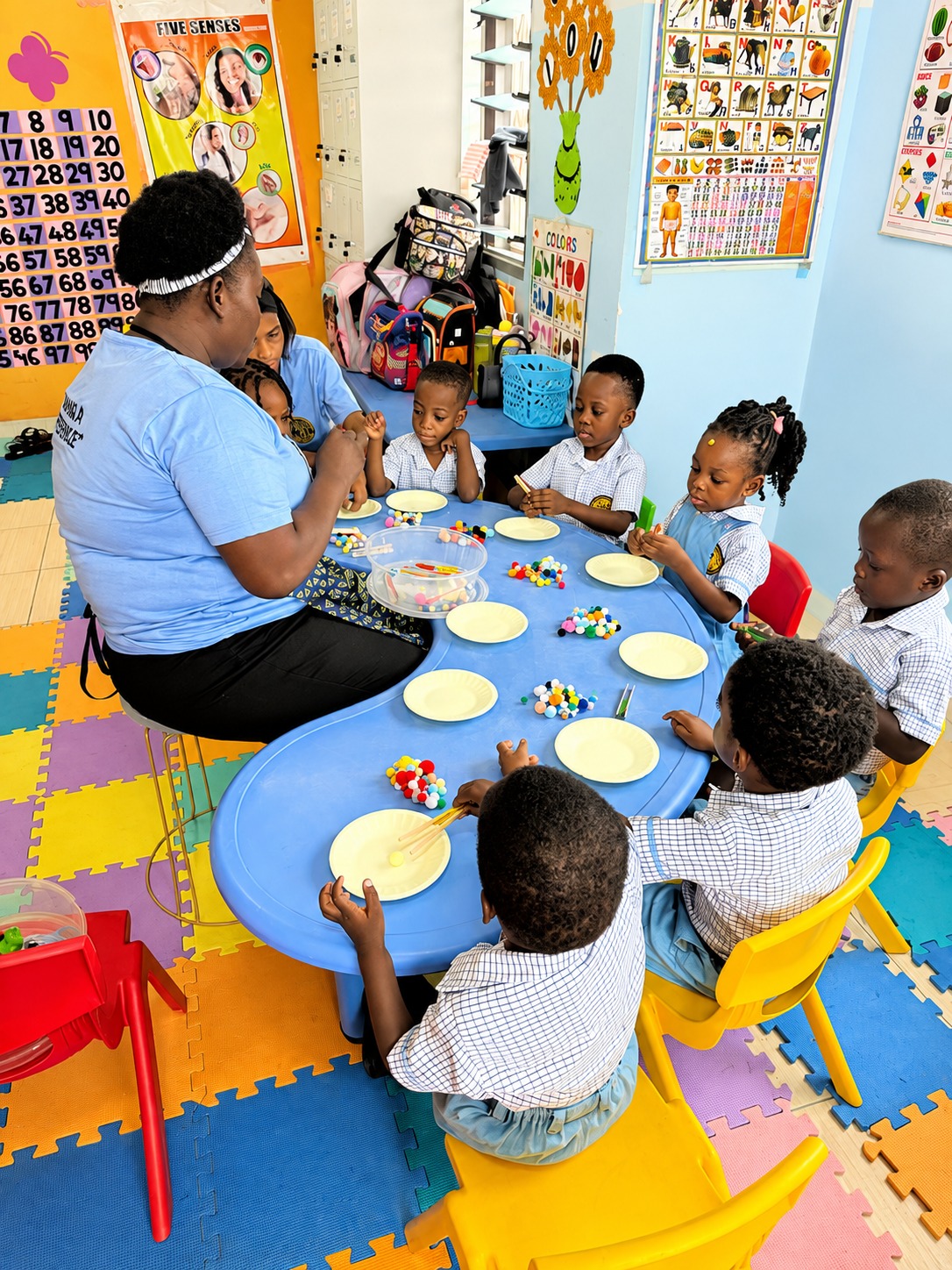 Children learning at Franblez